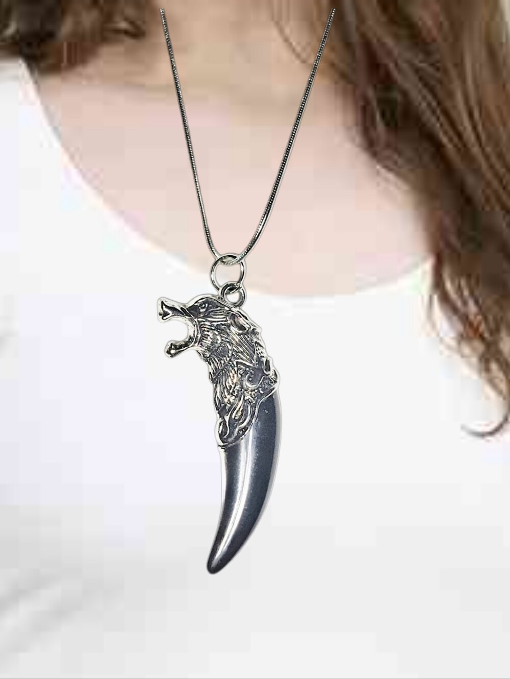 Silver Wolf Head Tooth Pendant w/ Stainless Steel Necklace NWOT